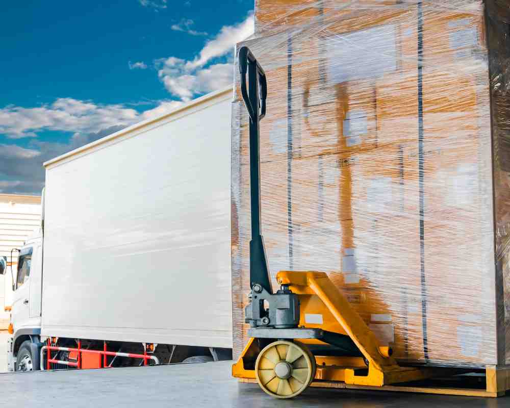 Pallet rebuilding and restacking